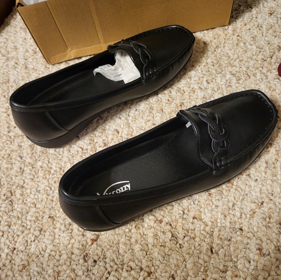Loafer shoes for Women - Picture 1 of 7